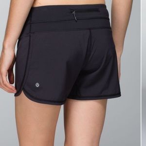 Lululemon 4’’ Groovy Run Short